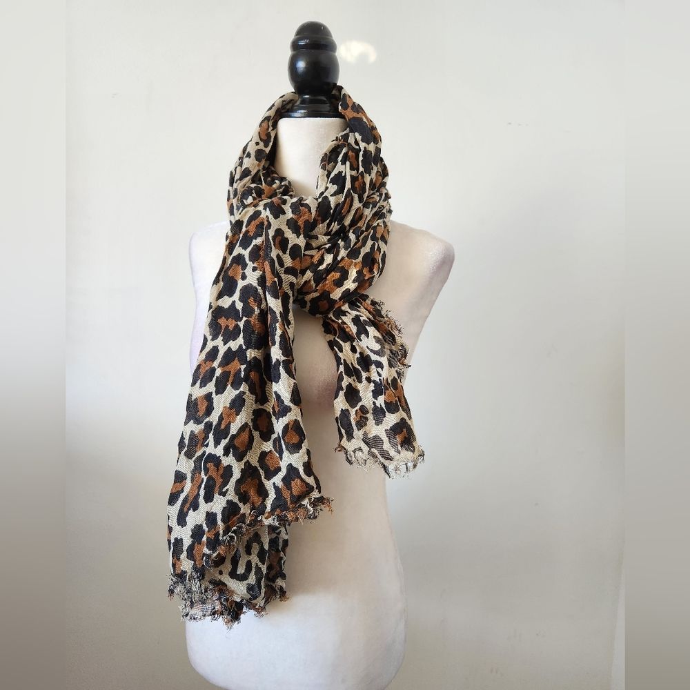 Leopard scarf
